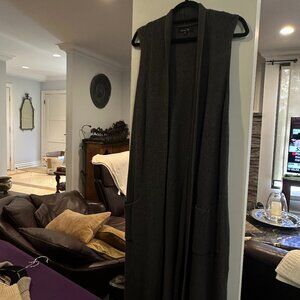 Toni T Sleeveless Women's Knit Cardigan